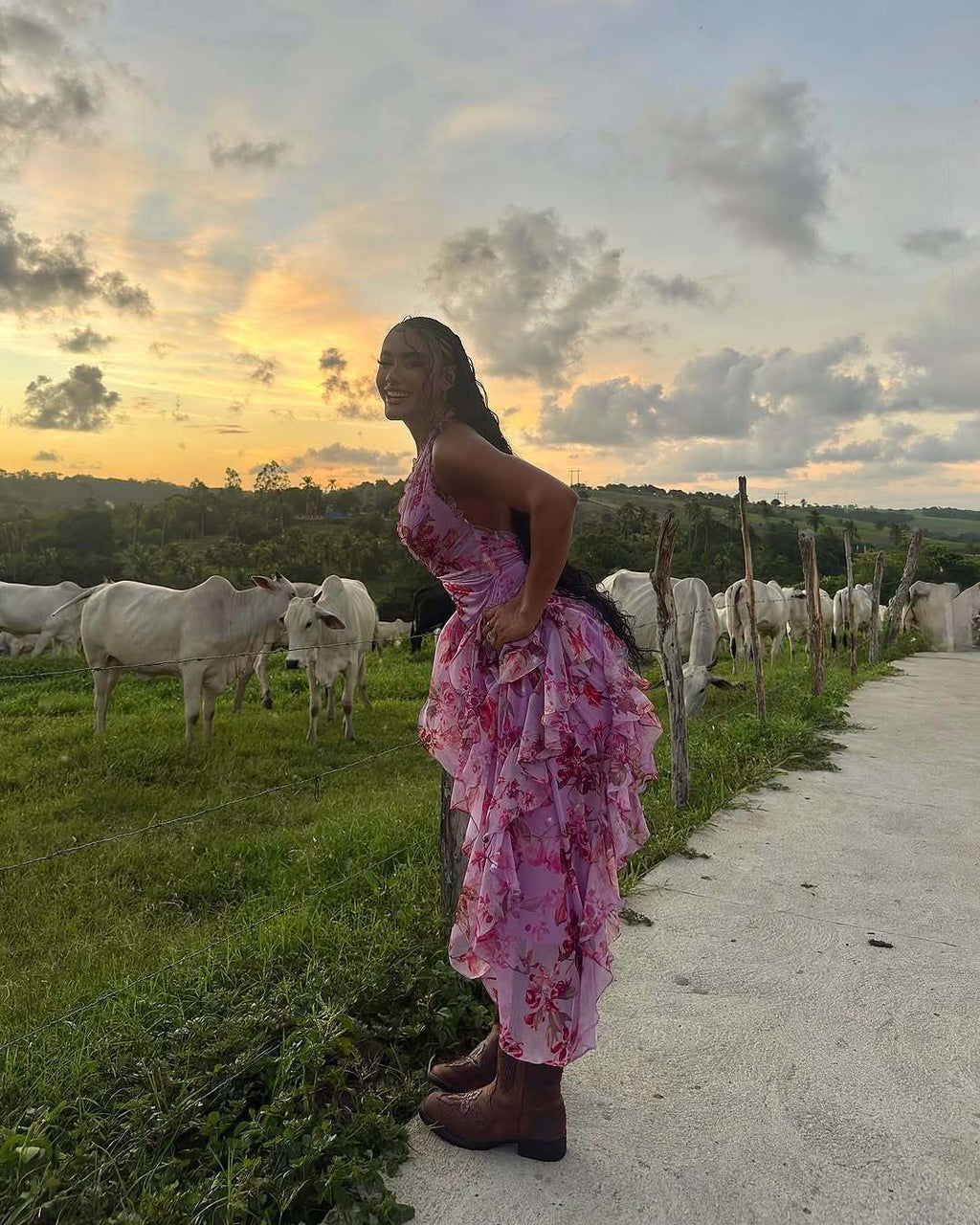 Sweet sleeveless halterneck floral sexy lotus leaf long dress