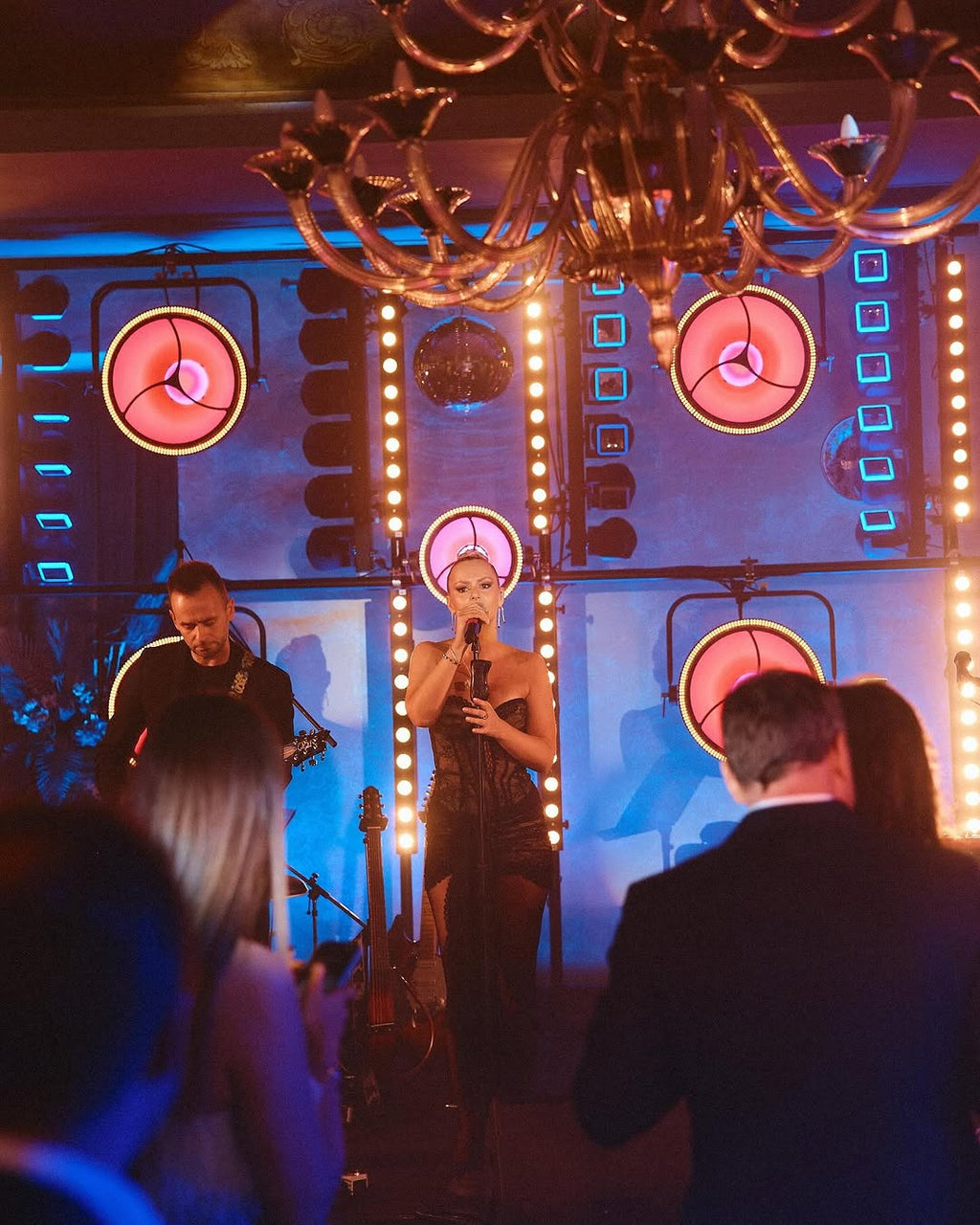 Sleeveless backless lace dress sexy fashion slim irregular short skirt