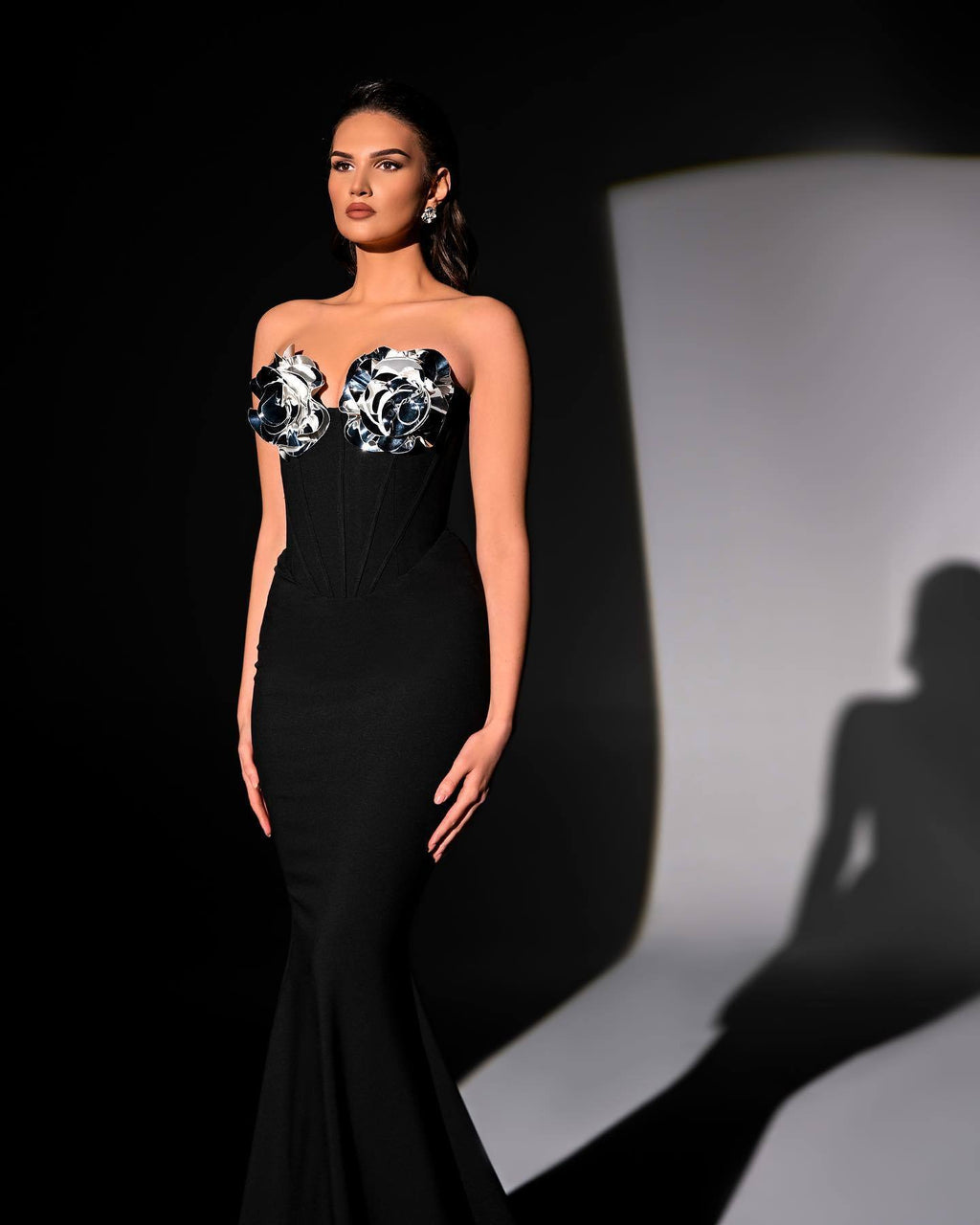 3D rhinestone-embellished strapless slim-fit mermaid evening gown, sexy long dress