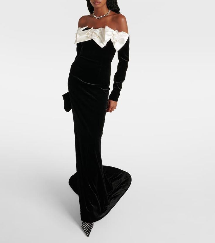 Yamaly Flower One Shoulder Maxi Dress - Black